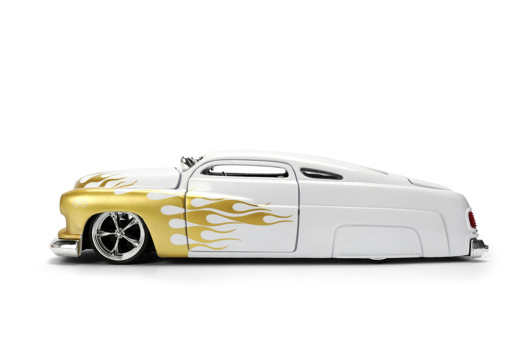 Jada Toys Bigtime Muscle 1:24 1951 Mercury Die-cast Car – Opening Doors, Hood, Trunk, Rubber Tires(White/Gold Flames)