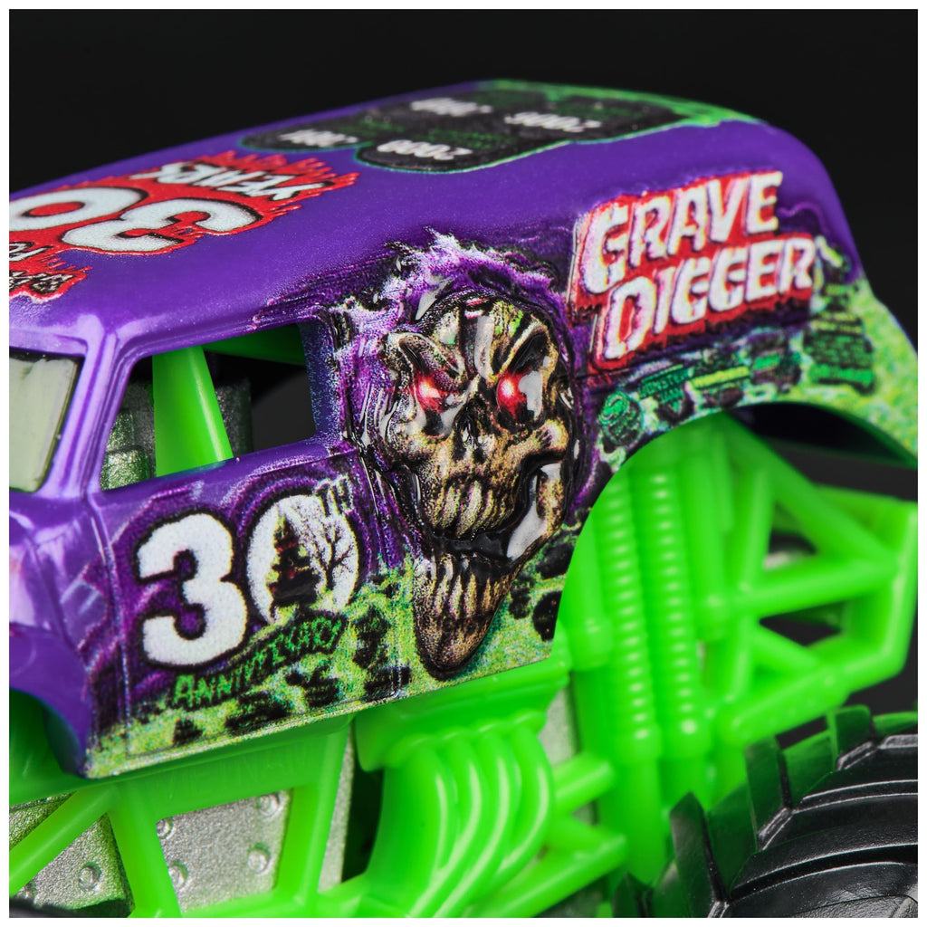 Monster Jam, Official Grave Digger Monster Truck, Die-Cast Vehicle, 1:64 Scale, Kids Toys for Boys Ages 3 and up