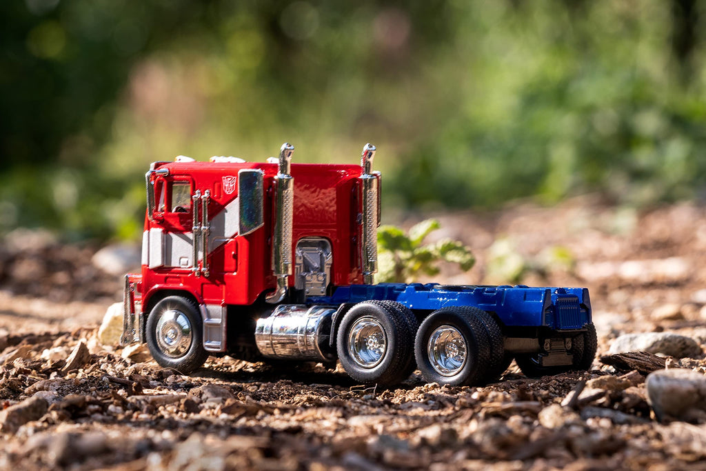 Jada Transformers Rise of The Beast 1:32 Optimus Prime w/Robot On Chassis Die-Cast Car, Toys for Kids and Adults