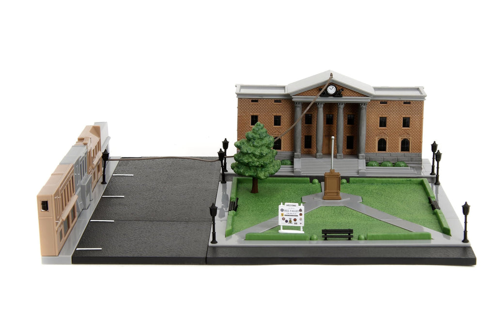 Jada Nanoscene Back to The Future Hill Valley Courthouse Diorama – Movie-Inspired Miniature Diorama incl. 2 Iconic Vehicles (Time Machine & Toyota Pickup) – Collectible Scene for Adults and Kids