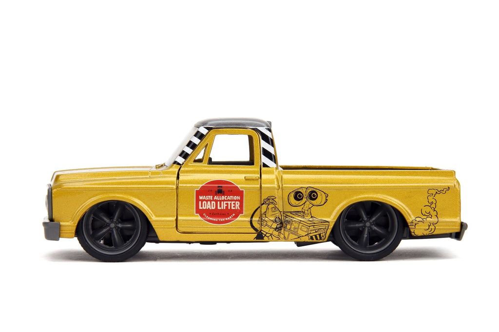 Jada Wall-E / 1972 Chevrolet Cheyenne 1:32 Die-Cast Car, Opening Doors, High Gloss Finish – Ages 8+, Collector's Edition, Yellow