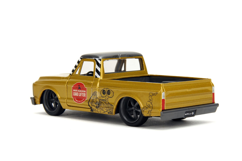 Jada Wall-E / 1972 Chevrolet Cheyenne 1:32 Die-Cast Car, Opening Doors, High Gloss Finish – Ages 8+, Collector's Edition, Yellow