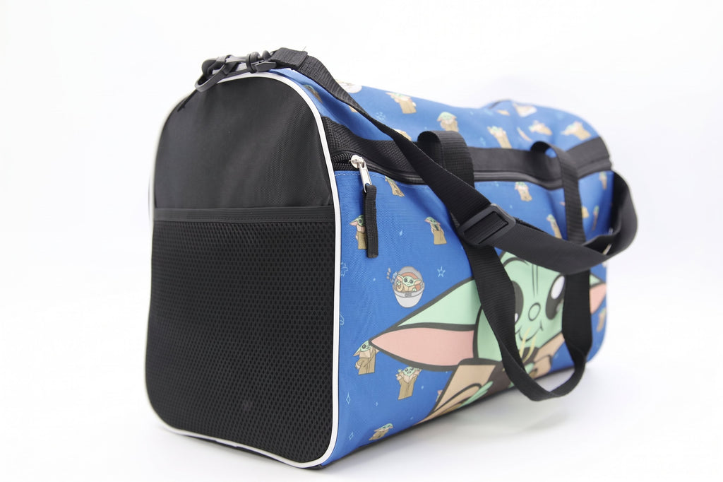 Disney Kids Duffle Bag 16.5" – Travel & Sports Bag with Zipper Pocket, Mesh Side Pockets & Shoulder Strap