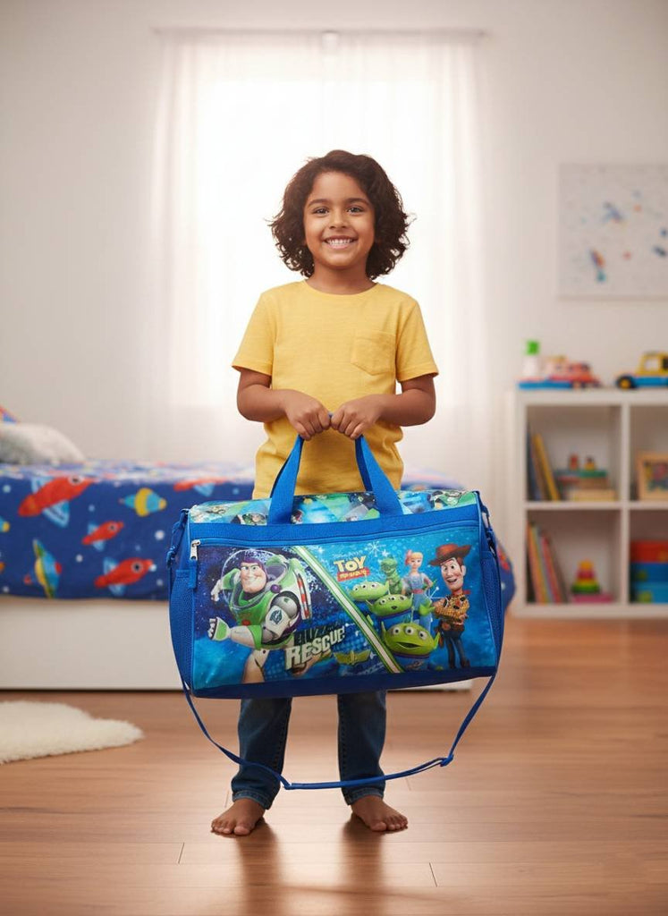 Disney Moana Kids Duffle Bag 16.5" – Travel & Sports Bag with Zipper Pocket, Mesh Side Pockets & Shoulder Strap