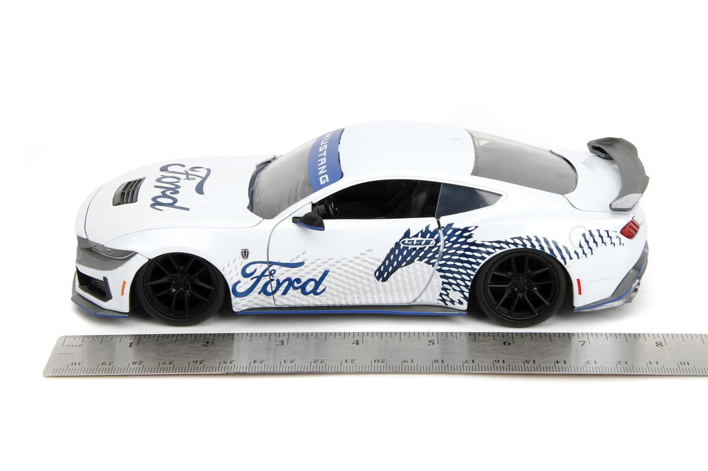 Jada Big Time Muscle 1:24 2024 Ford Mustang GT Dark Horse Die-Cast Car, Toys for Kids and Adults(White with Blue Horse Deco)