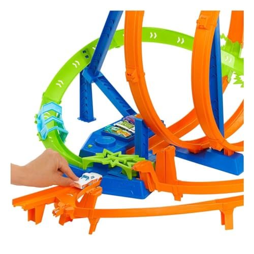 Hot Wheels Track Set, Epic Crash Dash with 5 Crash Zones, Motorized Booster and 1 Hot Wheels 1:64 Scale Toy Car, Easy Storage