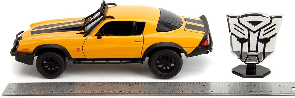 Transformers Rise of The Beast 1:24 1977 Chevy Camaro Bumblebee & Badge Die-Cast Car, Toys for Kids and Adults
