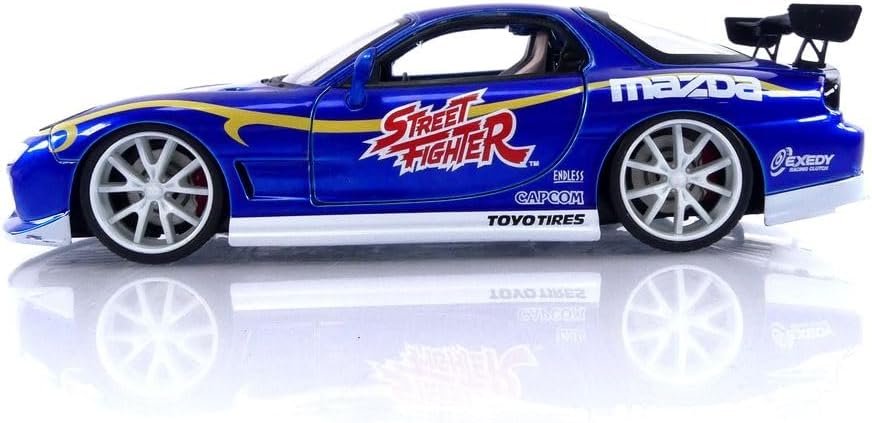 Street Fighter 1:24 1993 Mazda RX-7 Die-Cast Car & 2.75" Chun-Li Figure, Toys for Kids and Adults