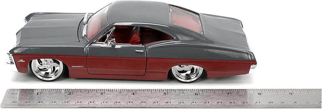 Jada Toys Big Time Muscle 1:24 1967 Chevy Impala SS Gray/Burgundy Die-cast Car, Toys for Kids and Adults