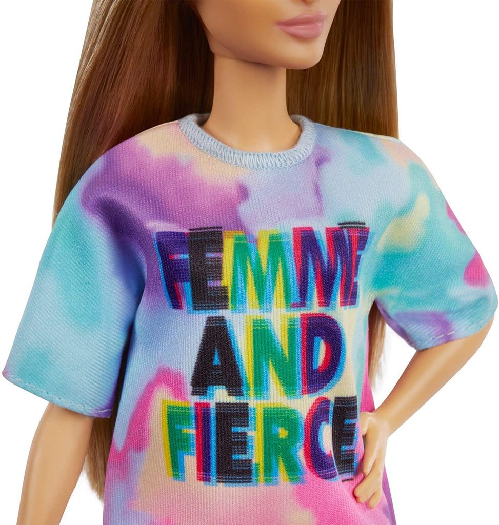Barbie Fashionistas Doll # 159, Petite, with Light Brown Hair Wearing Tie-Dye T-Shirt Dress, White Shoes & Visor, Toy for Kids 3 to 8 Years Old