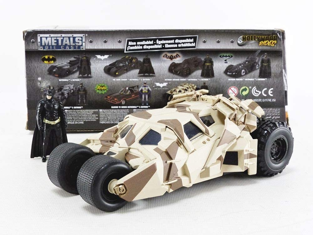Jada Toys 1: 24 Scale The Dark Knight Batmobile Die-cast Vehicle with Batman Figure, Multicolor