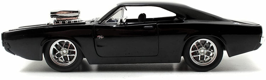 Jada 1:24 Diecast 1970 Dodge Charger (Street) with Dom Toretto Figure
