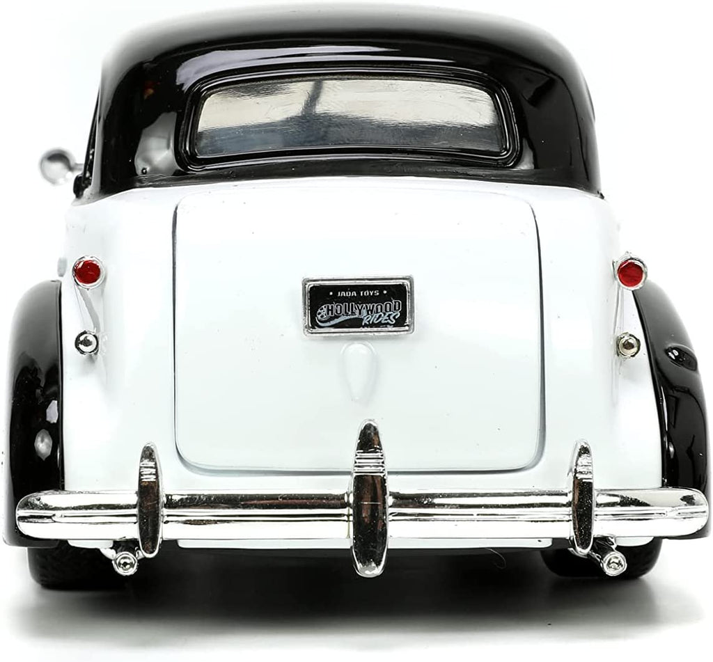 Jada Toys Mr. Monopoly 1:24 1939 Chevrolet Master Deluxe Die-cast Car w/ 2.75" Rich Uncle Pennybags Figure, Toys for Kids and Adults (33230)