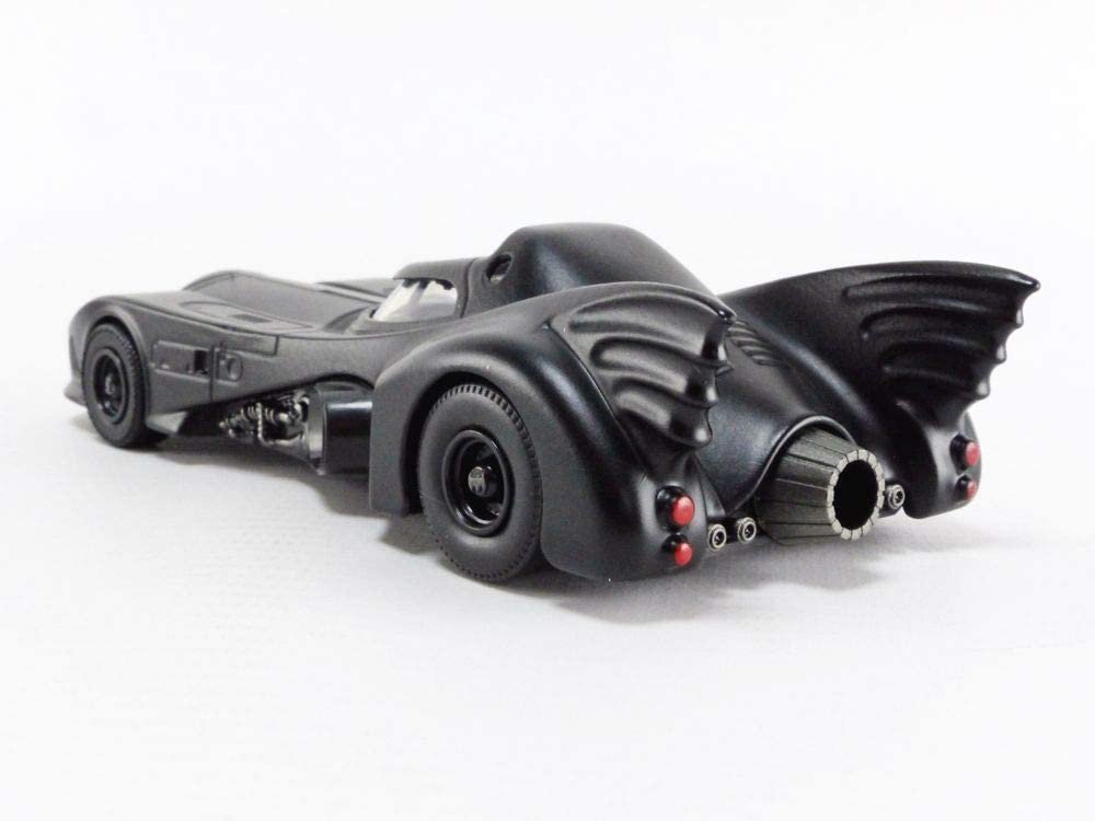 Jada Toys DC Comics 1:32 1989 Batmobile Die-cast Car with Batman Figure, Toys for Kids and Adults (JadaToys31704)