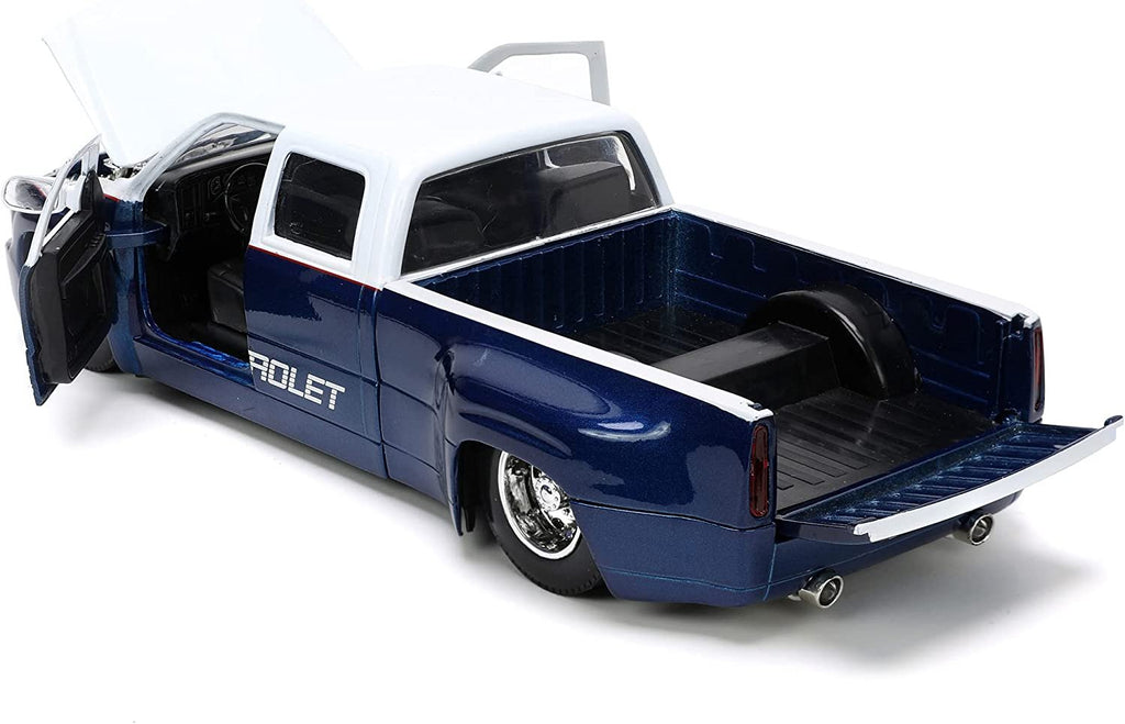 Jada Toys Just Trucks 1:24 1999 Chevy Silverado Dually Die-cast Car with Tire Rack, Toys for Kids and Adults