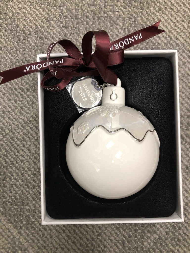 PANDORA Authentic 2018 Christmas Tree Porcelain Ornamet, Limited Edition Rare Ornament