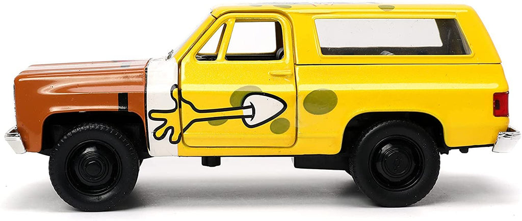 Jada Toys Spongebob Squarepants 1:32 1980 Chevy Blazer K5 Die-cast Car and 1.65" Spongebob Figure, Toys for Kids and Adults, 31798