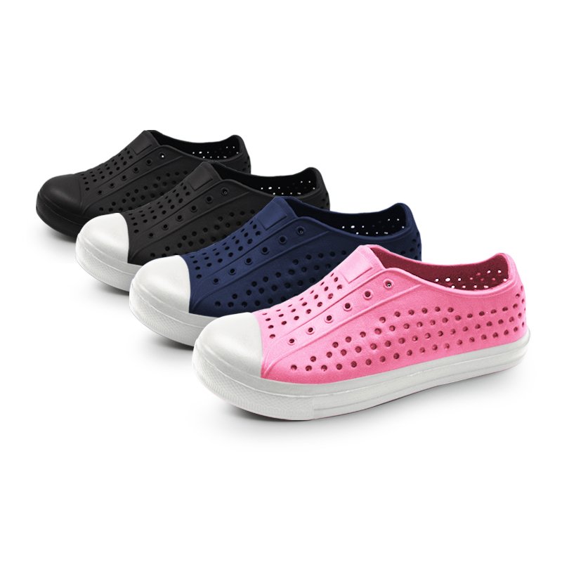 Skadoo Kids Waterproof Clogs Sneakers Slip-On Beach Water Shoes Lightweight