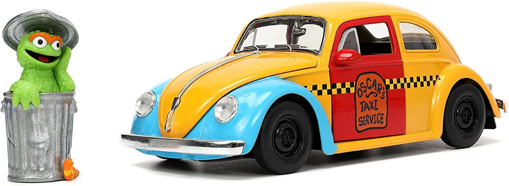 Sesame Street 1:24 1959 Volkswagen Beetle Die-cast Car & 2.75" Oscar The Grouch Figure, Toys for Kids and Adults