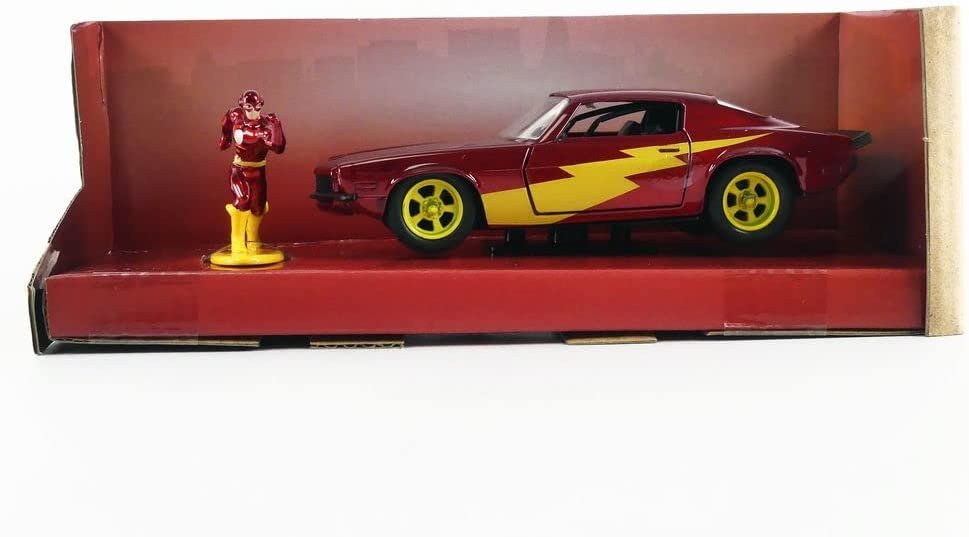 Jada Toys DC Comics 1:32 1973 Chevy Camaro Die-cast Car with The Flash Die-cast Figure, Toys for Kids and Adults , Red