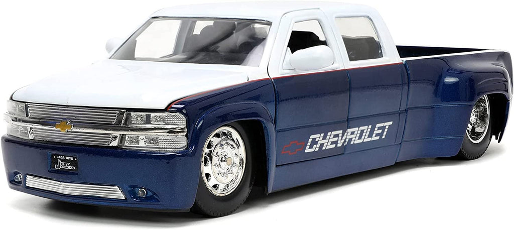 Jada Toys Just Trucks 1:24 1999 Chevy Silverado Dually Die-cast Car with Tire Rack, Toys for Kids and Adults