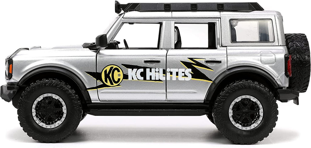 Jada Toys Just Trucks 1:24 2021 Ford Bronco Die-cast Car Gray with Tire Rack, Toys for Kids and Adults