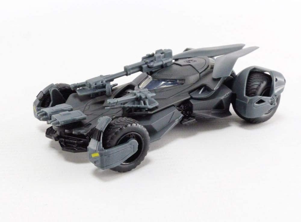 Jada Toys DC Comics Justice League Batman & Batmobile 1:32 Die - Cast Vehicle with Figure
