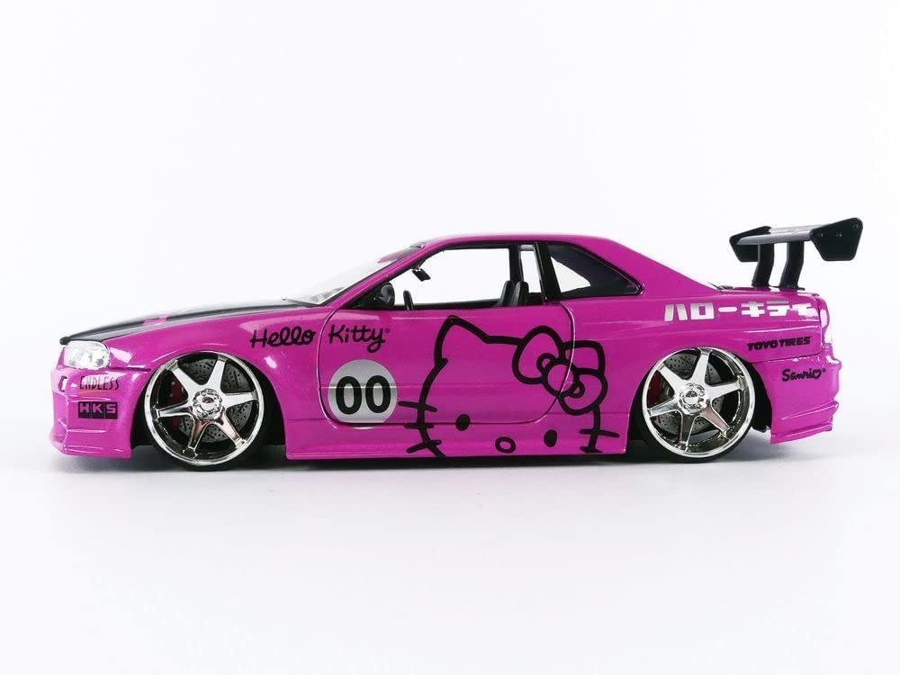 Jada Toys Sanrio 1:24 1986 Toyota Trueno (AE86) Die-cast Car & Aggretsuko️ Figure, Toys for Kids and Adults (33725)