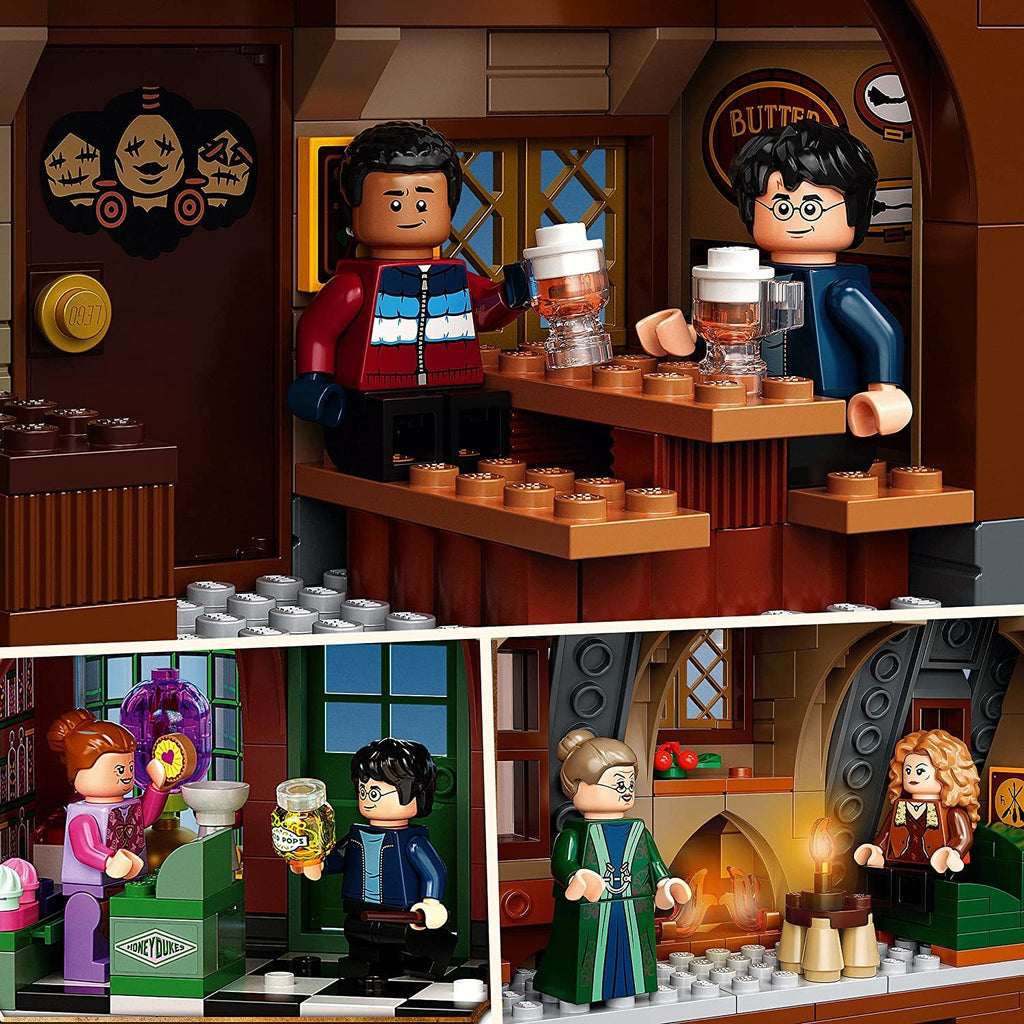LEGO 76388 Harry Potter Hogsmeade Village Visit 20th Anniversary Set with Collectible Golden Minifigure