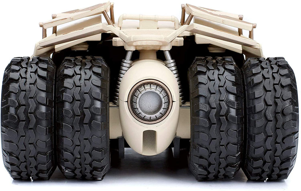 Jada Toys 1: 24 Scale The Dark Knight Batmobile Die-cast Vehicle with Batman Figure, Multicolor