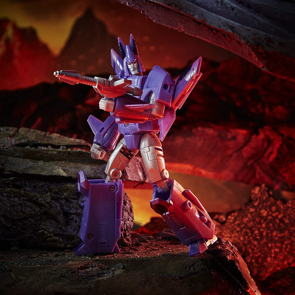 Transformers Toys Generations War for Cybertron: Kingdom Voyager WFC-K9 Cyclonus Action Figure - Kids Ages 8 and Up, 7-inch