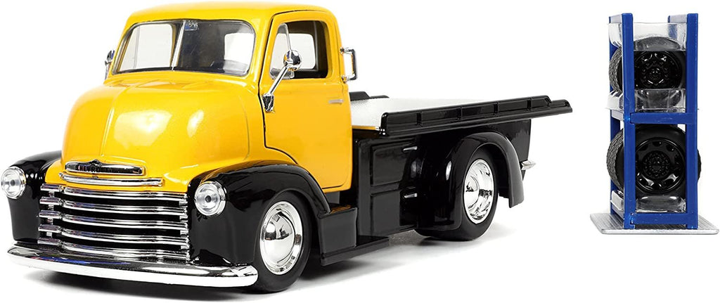 Jada Toys Just Trucks 1952 Chevy COE Flatbed Die-cast Car Yellow/Black, Toys for Kids and Adults (33848)