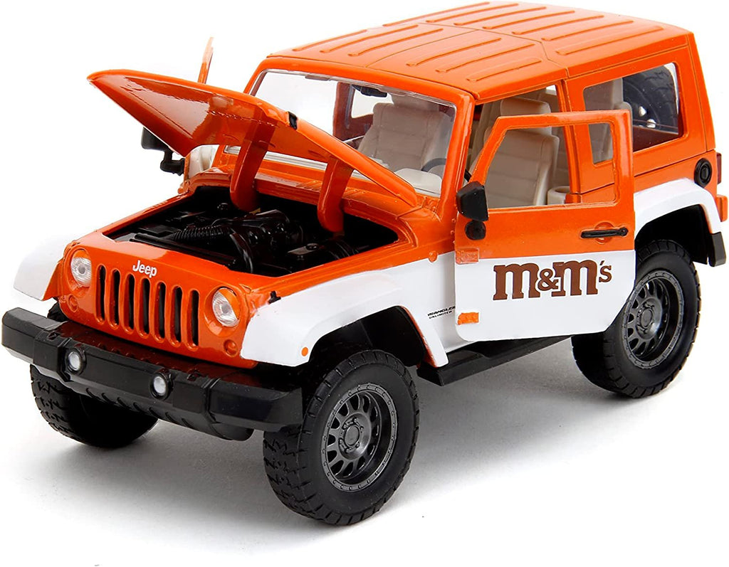 M&M's 1:24 2007 Jeep Wrangler Die-cast Car & 2.75" Orange Figure, Toys for Kids and Adults