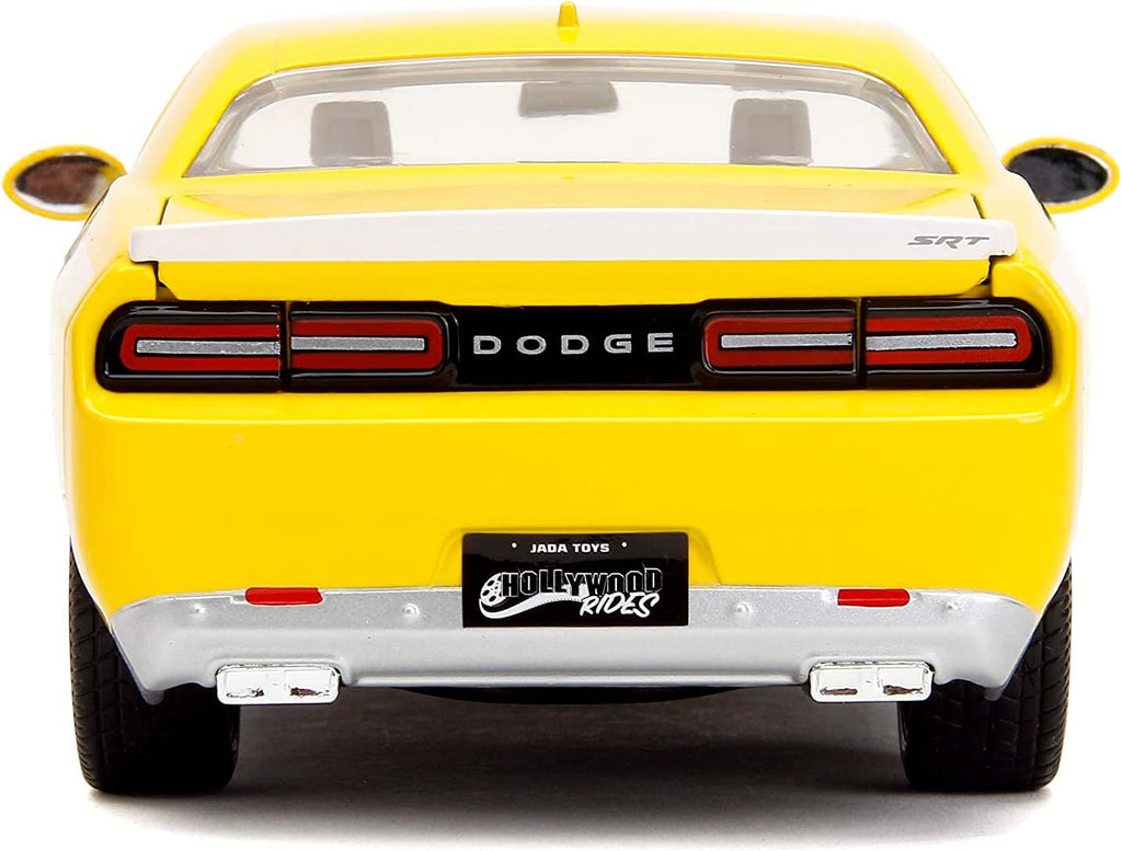 Power Rangers 1:24 2015 Dodge Challenger SRT Hellcat Die-Cast Car & 2.75" Yellow Ranger Figure, Toys for Kids and Adults