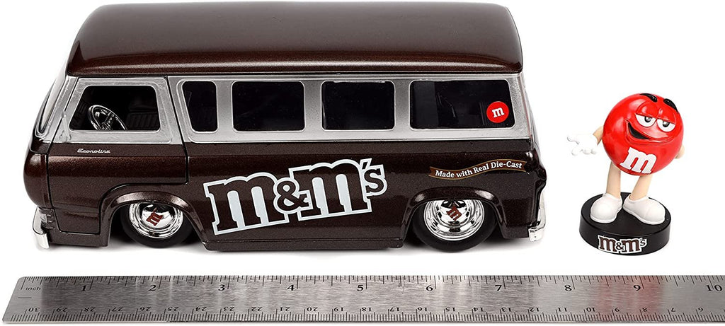Jada Toys M&M's 1:24 1965 Ford Econoline Die-cast Car with Red Figure