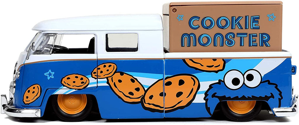 Jada 1:24 Diecast 1963 VW Bus with Cookie Monster Figure