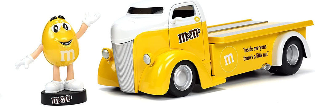 M&M's 1:24 1947 Ford COE Flatbed Die-cast Car & 2.75" Yellow Figure, Toys for Kids and Adults