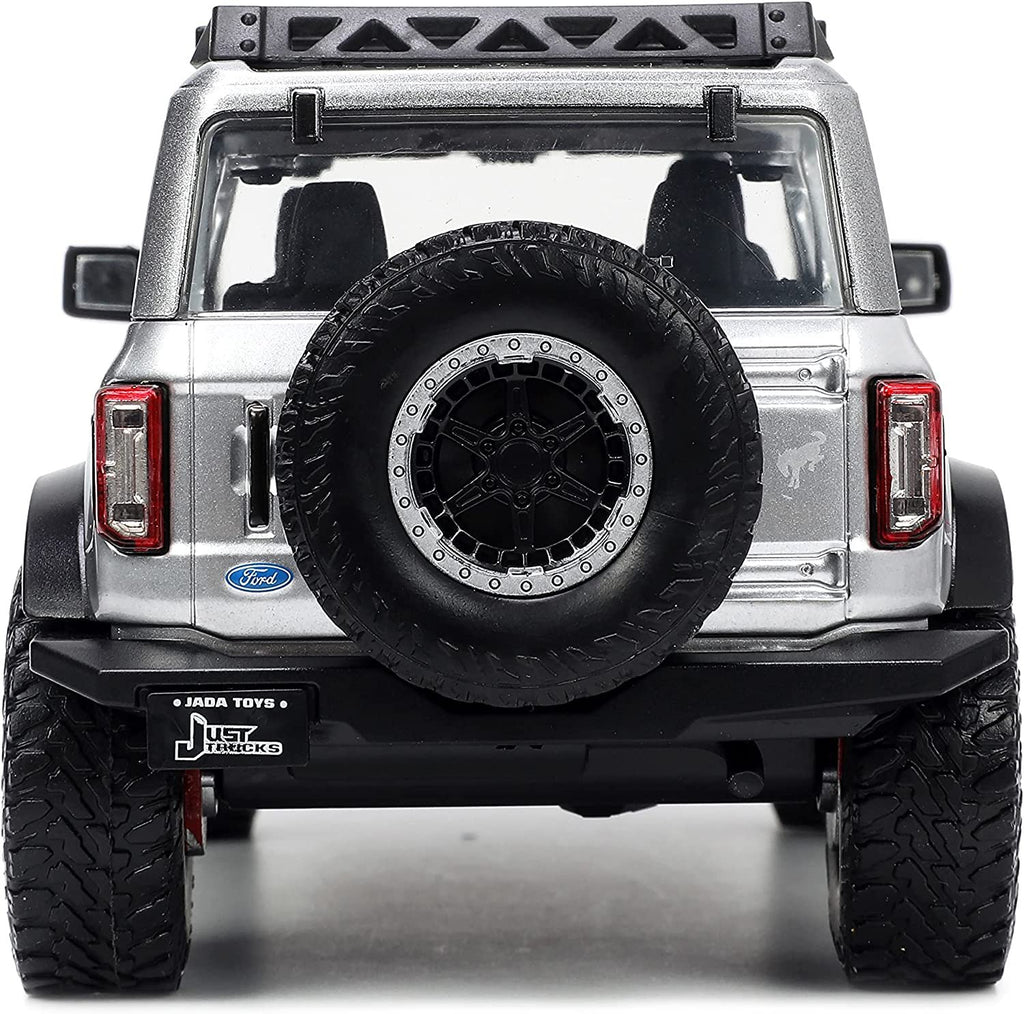 Jada Toys Just Trucks 1:24 2021 Ford Bronco Die-cast Car Gray with Tire Rack, Toys for Kids and Adults