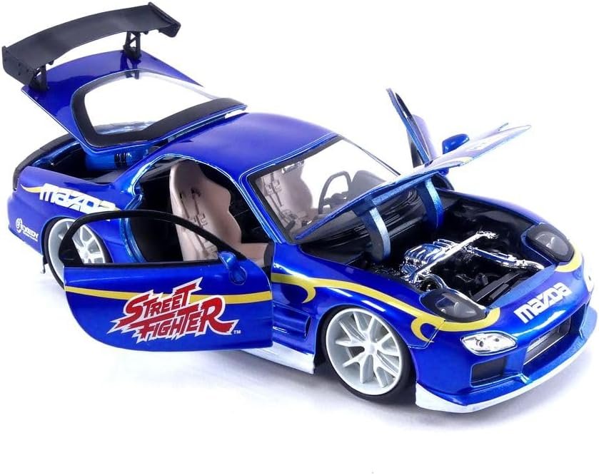 Street Fighter 1:24 1993 Mazda RX-7 Die-Cast Car & 2.75" Chun-Li Figure, Toys for Kids and Adults