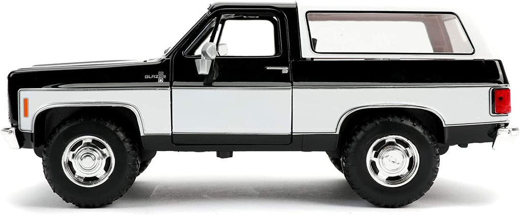 Jada Toys 1980 Chevy Blazer K5 Black/White 1:24 Die - Cast Vehicle
