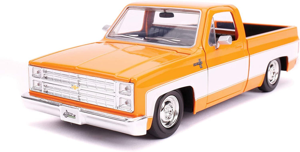 Jada Toys Just Trucks 1:24 1985 Chevrolet C-10 Die-cast Car Orange, Toys for Kids and Adults (31607)