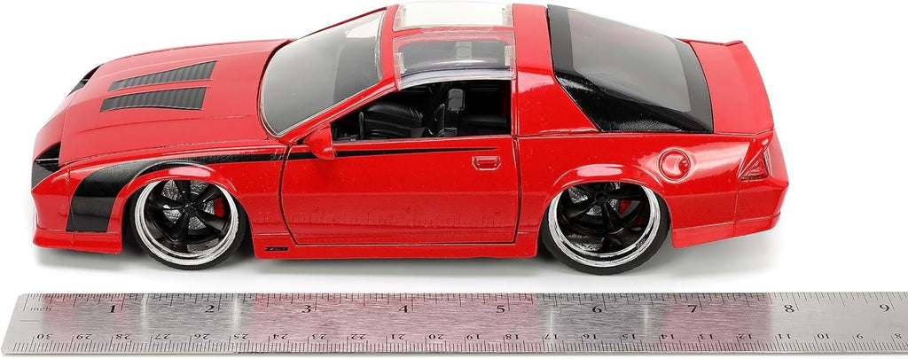 Jada Toys Big Time Muscle 1:24 1985 Chevy Camaro Die-Cast Car (Red), Black