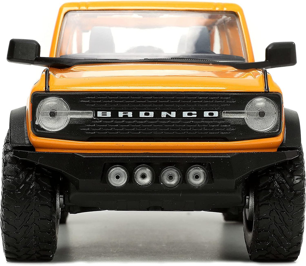 Jada Toys Just Trucks 1:24 2021 Ford Bronco Die-cast Car Orange with Tire Rack, Toys for Kids and Adults
