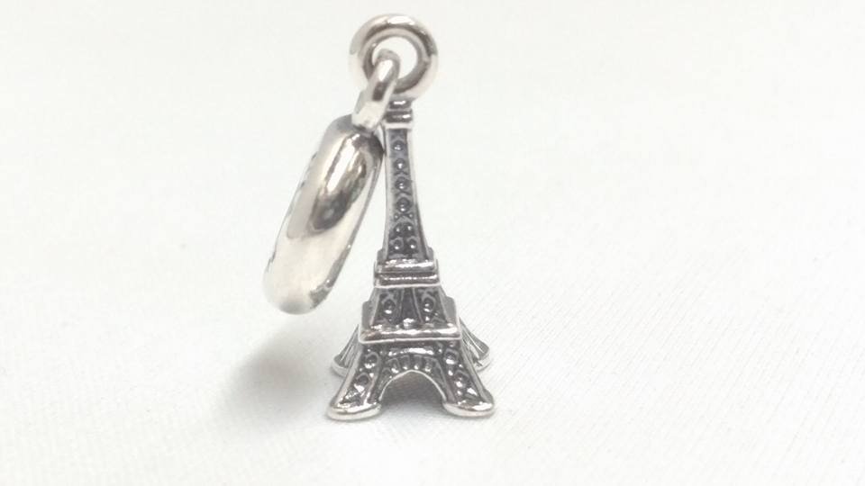 PANDORA EIFFEL TOWER Charm Sterling Silver Comes With Little Gift Bag 791082