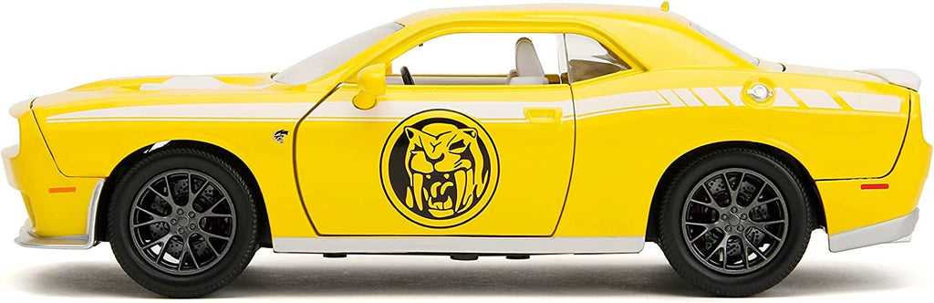 Power Rangers 1:24 2015 Dodge Challenger SRT Hellcat Die-Cast Car & 2.75" Yellow Ranger Figure, Toys for Kids and Adults