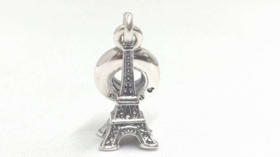 PANDORA EIFFEL TOWER Charm Sterling Silver Comes With Little Gift Bag 791082